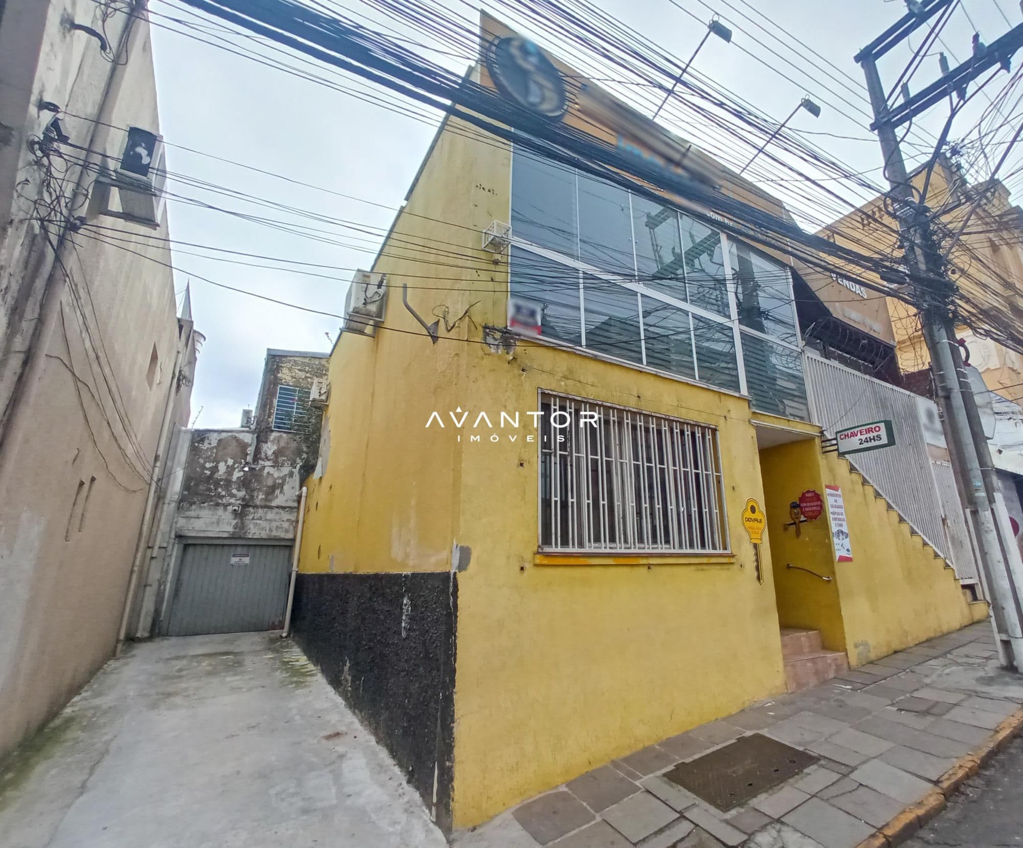 Sala Comercial com 5 salas à venda em Centro, Santa Maria/RS — foto 2 de 3