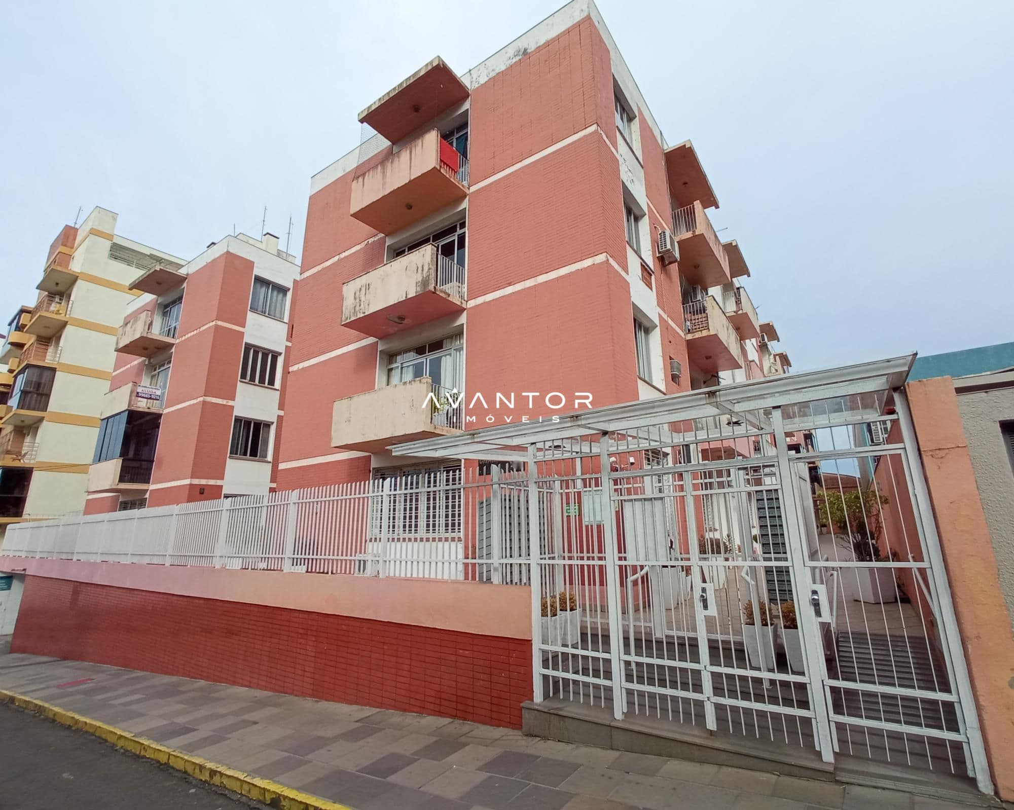 Apartamento com 2 quartos à venda no Residencial Champanhat, em Centro, Santa Maria/RS — foto 2 de 9