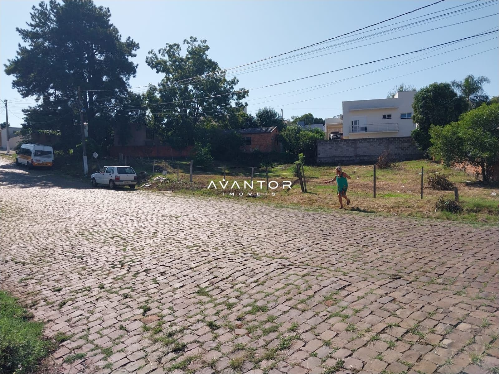 Terreno com acesso pavimentado — Terreno à venda em Centro, Santiago/RS