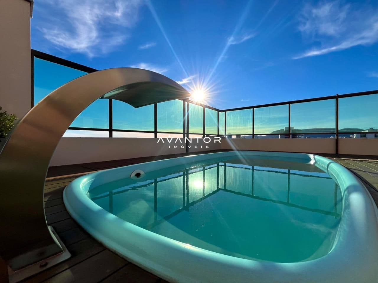 Piscina com vista panorâmica — Cobertura com 3 quartos à venda em Nossa Senhora de Fátima, Santa Maria/RS