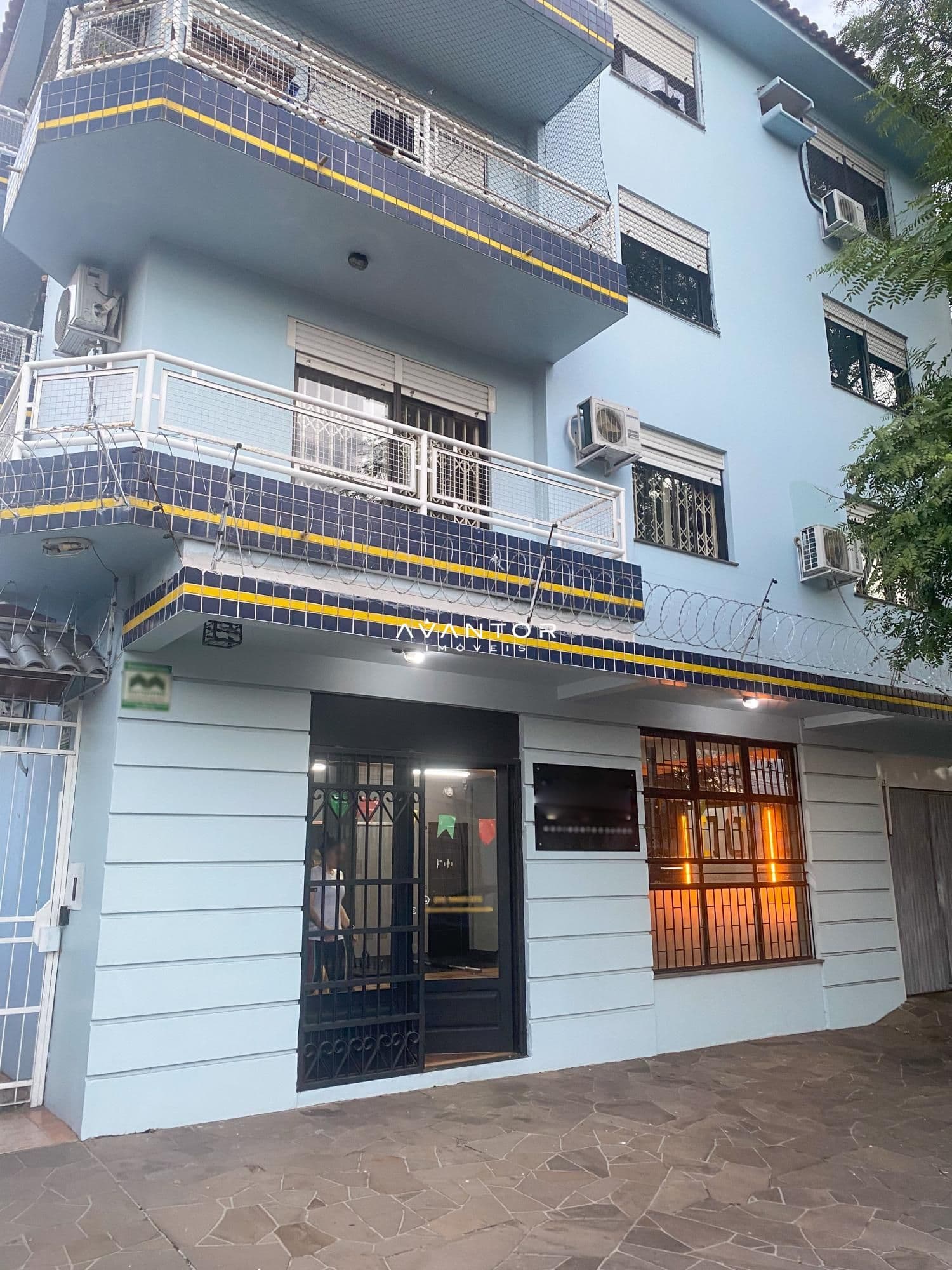 Fachada da casa com sacada — Apartamento com 3 quartos à venda no Rosane Ávila, em Nossa Senhora do Rosário, Santa Maria/RS