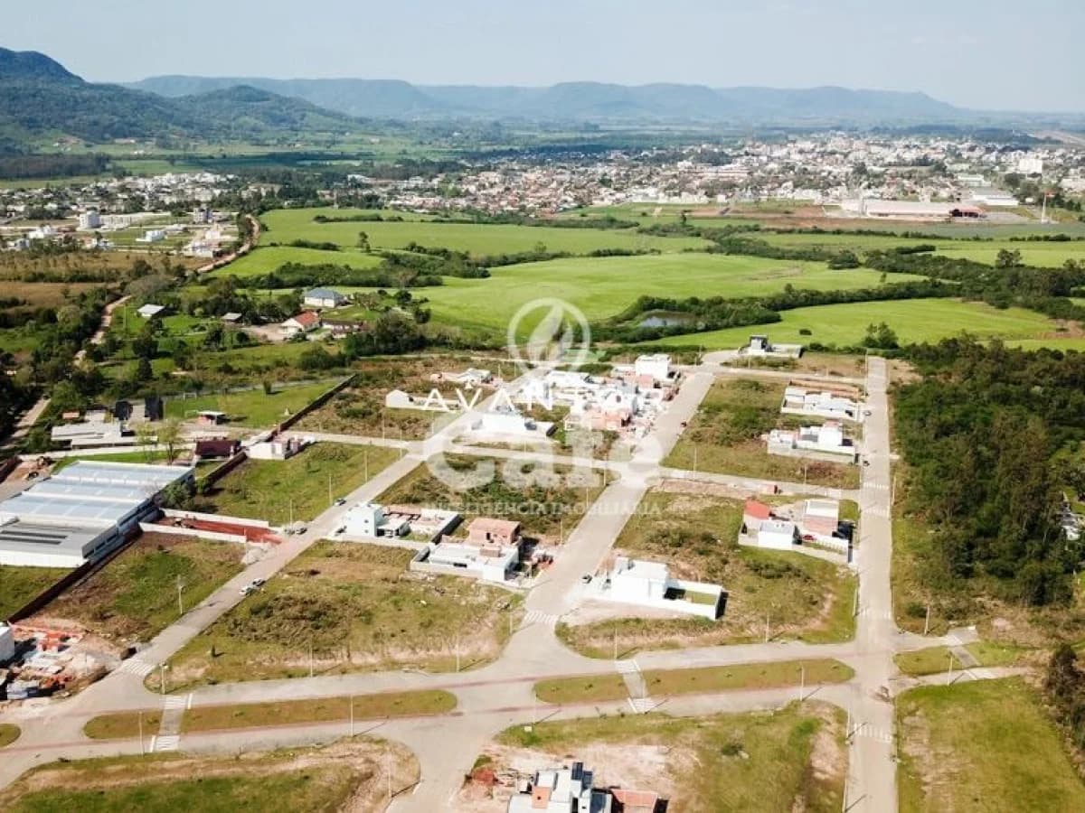 Vista aérea do terreno e arredores — Terreno à venda no Terras de Santorini, em São José, Santa Maria/RS