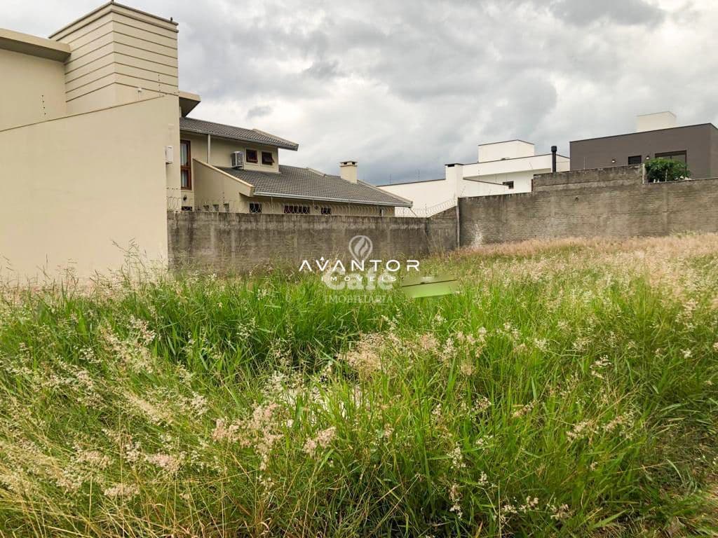 Terreno com vista para residências — Terreno à venda em Camobi, Santa Maria/RS