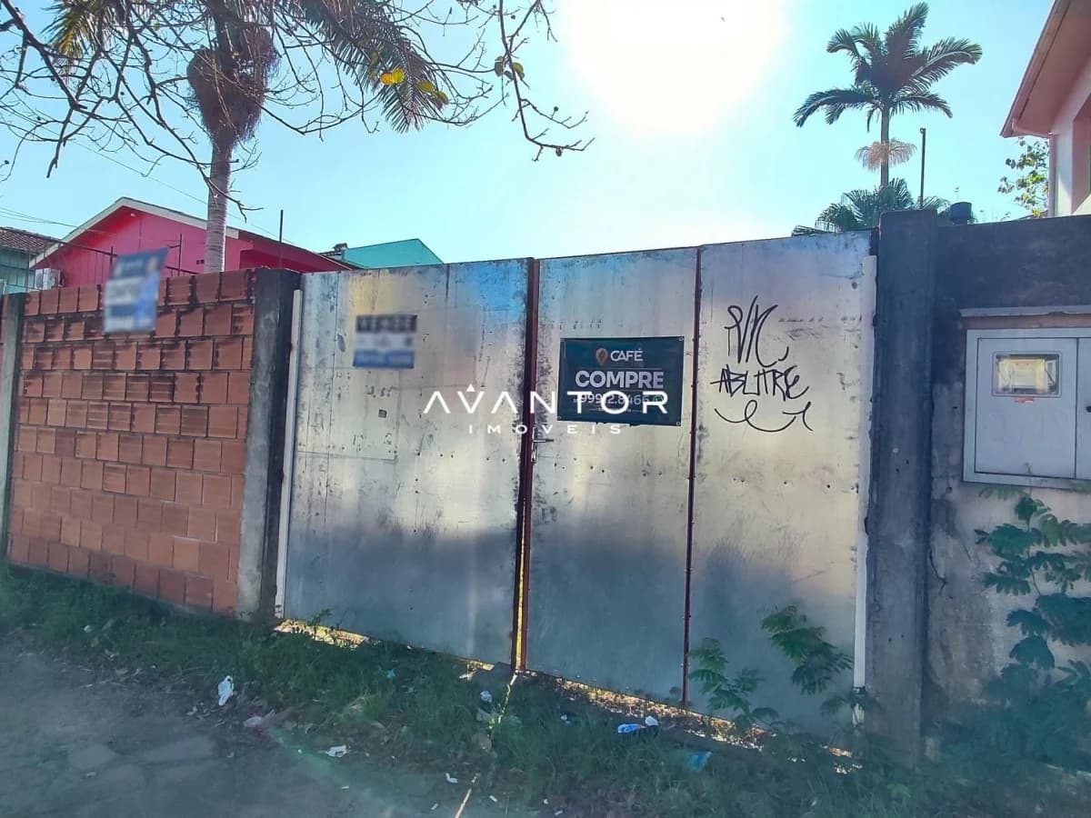 Terreno à venda em Centro, Santa Maria/RS