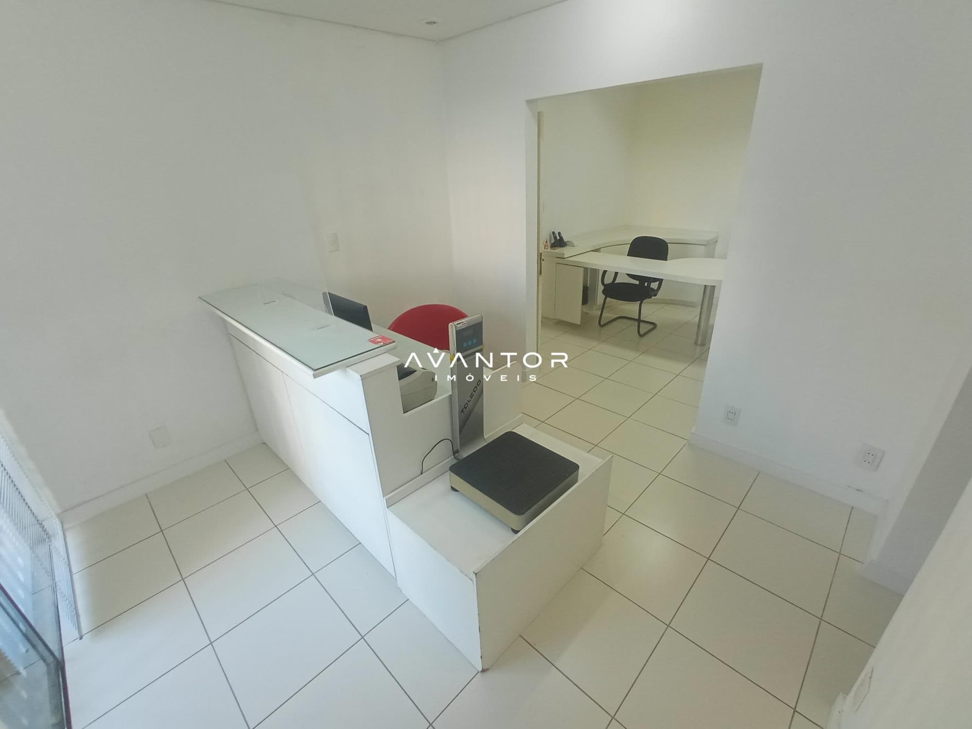 Sala Comercial com 3 salas para alugar em Nossa Senhora Medianeira, Santa Maria/RS — foto 7 de 16