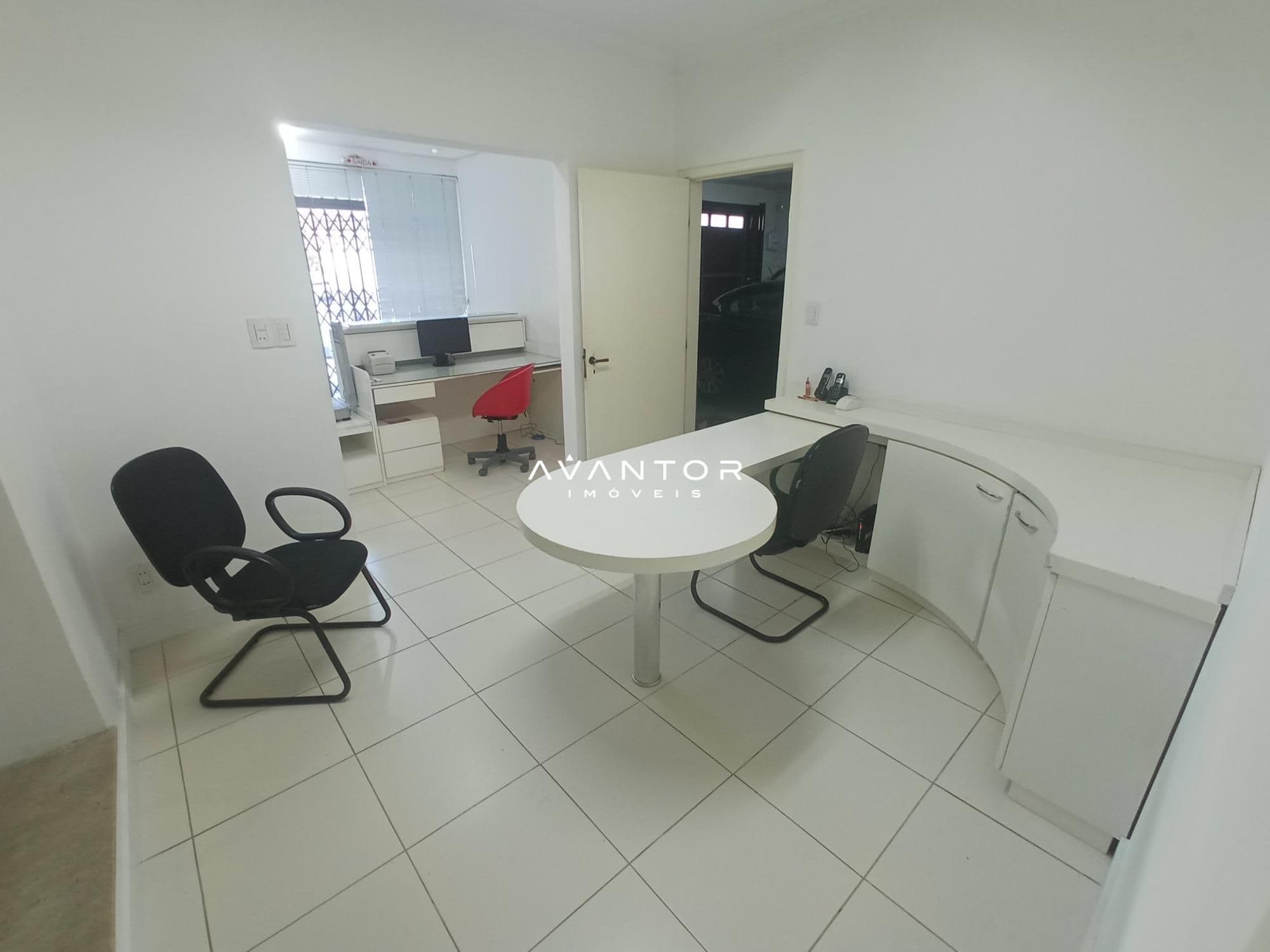 Sala Comercial com 3 salas para alugar em Nossa Senhora Medianeira, Santa Maria/RS — foto 10 de 16
