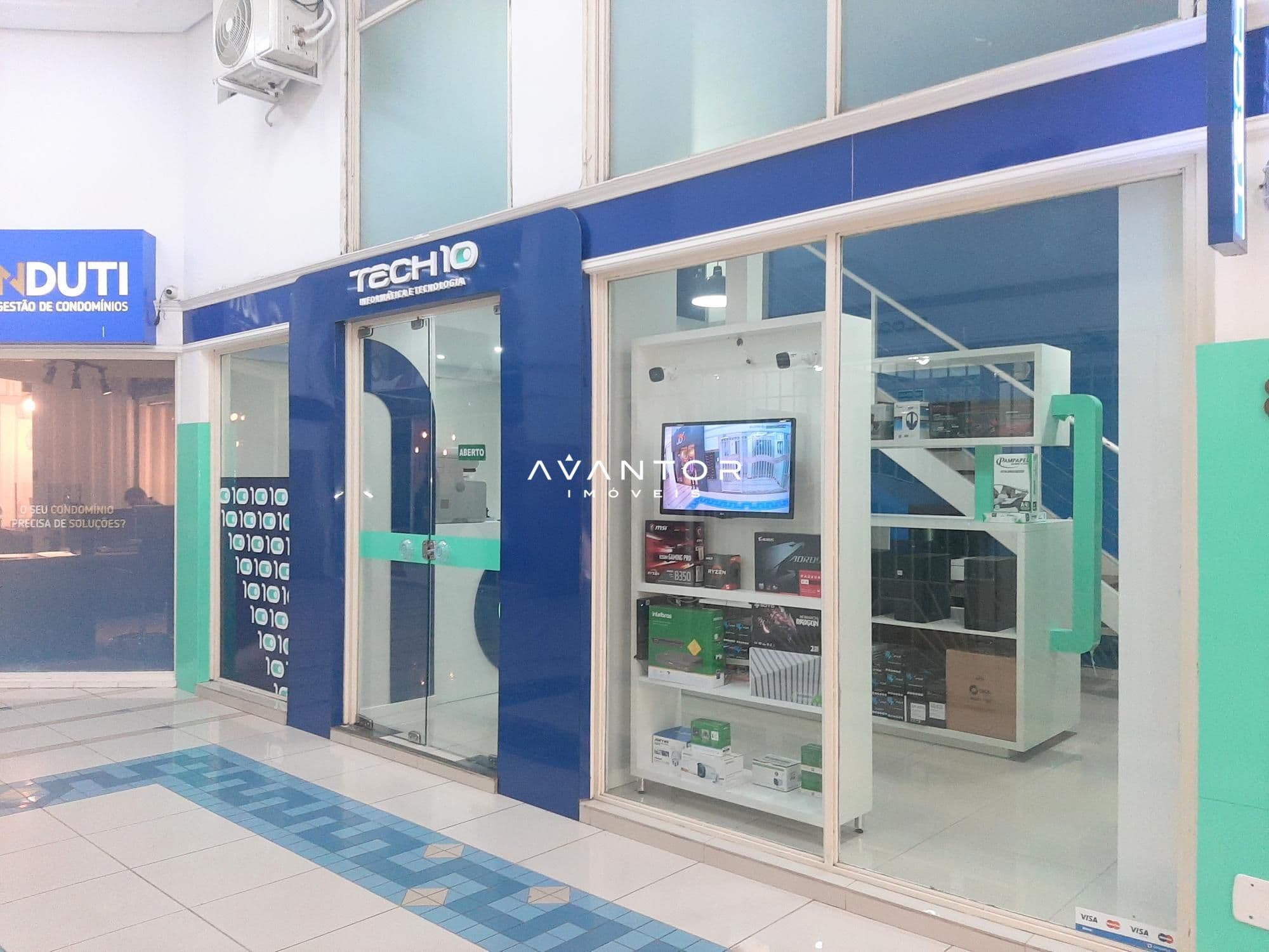 Sala Comercial com 2 salas à venda no Edifício Galeria Village Center, em Centro, Santa Maria/RS