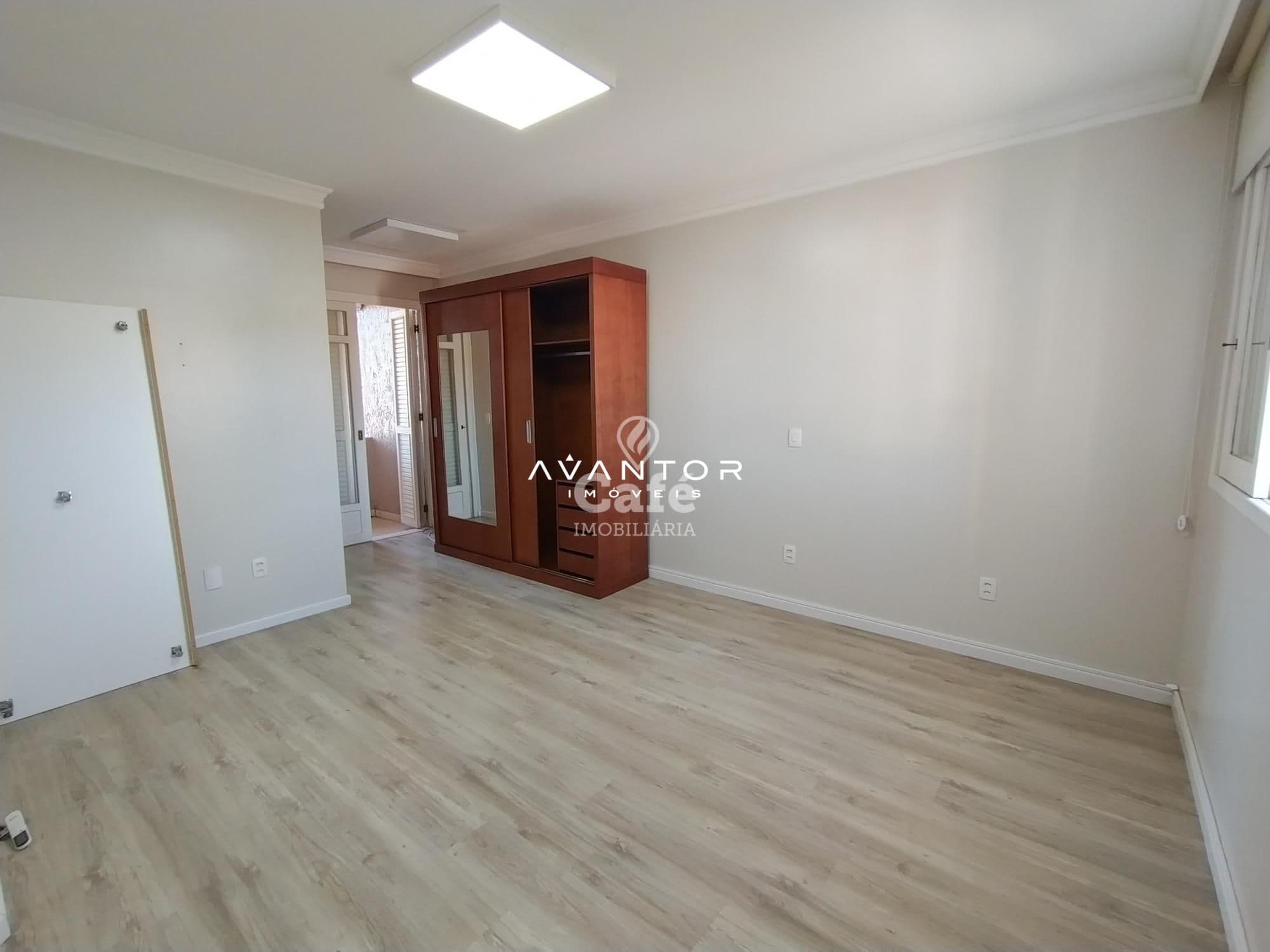 Casa com 4 quartos à venda em Tomazetti, Santa Maria/RS — foto 5 de 33