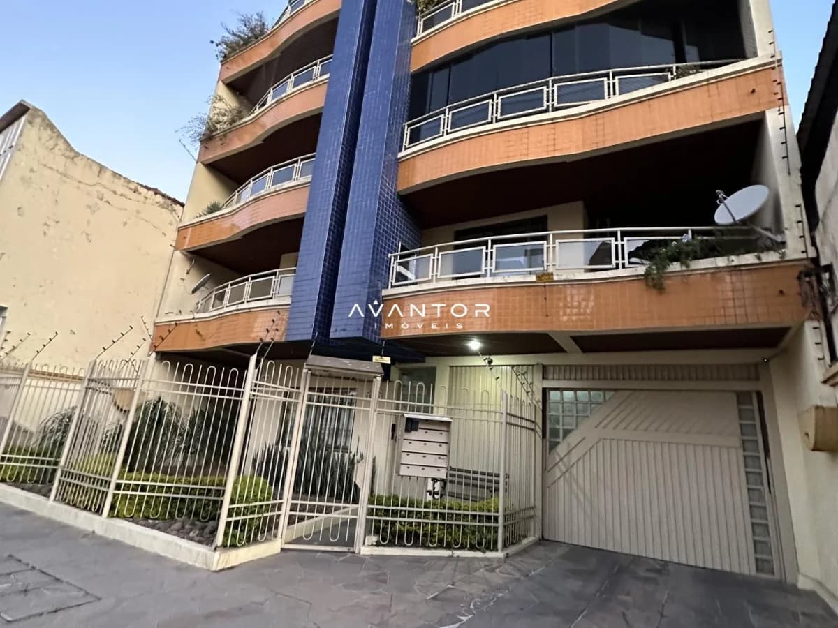 Fachada do prédio com sacadas — Cobertura com 4 quartos à venda em Nossa Senhora do Rosário, Santa Maria/RS