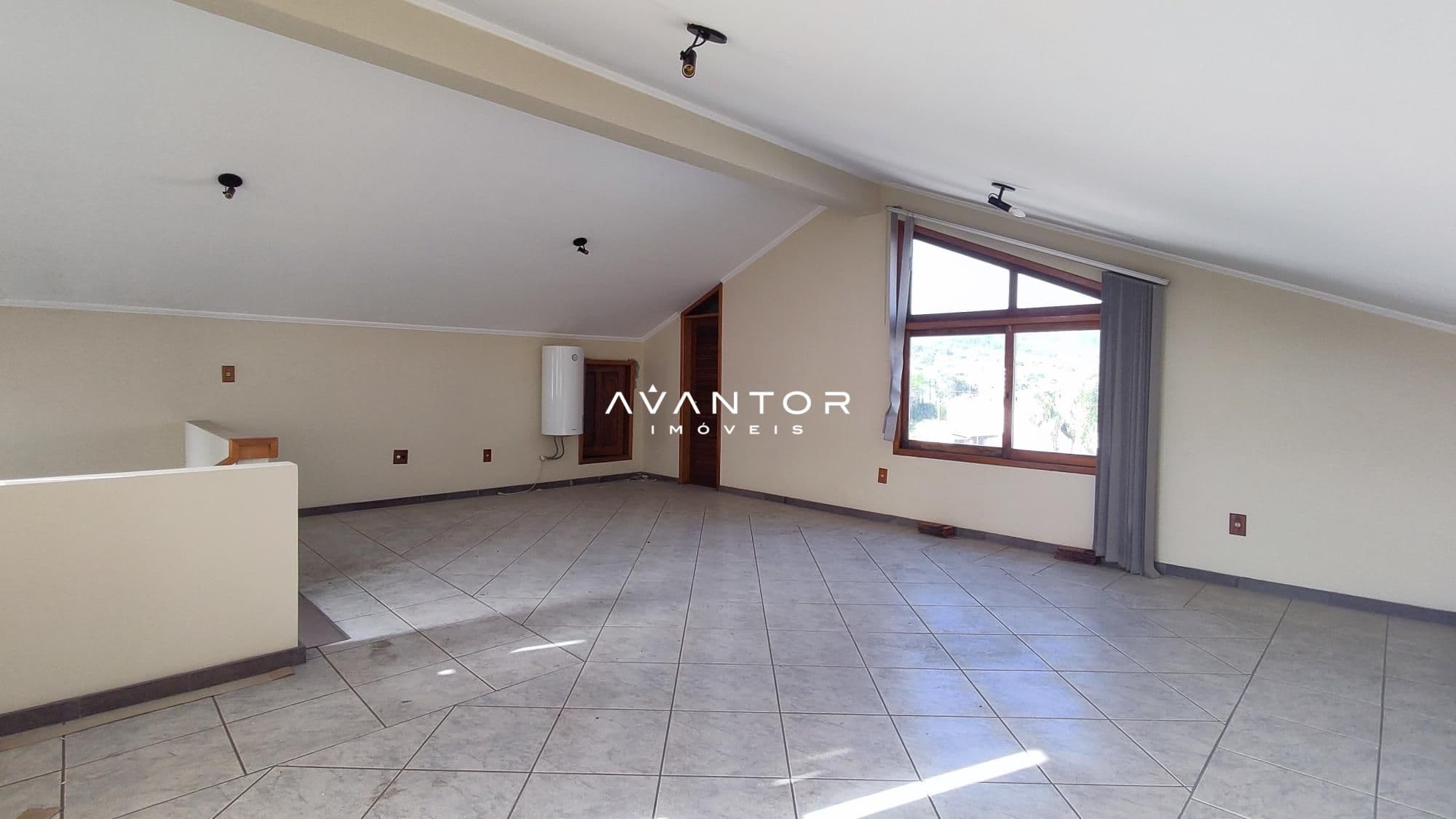 Casa com 4 quartos à venda em Carolina, Santa Maria/RS — foto 4 de 45