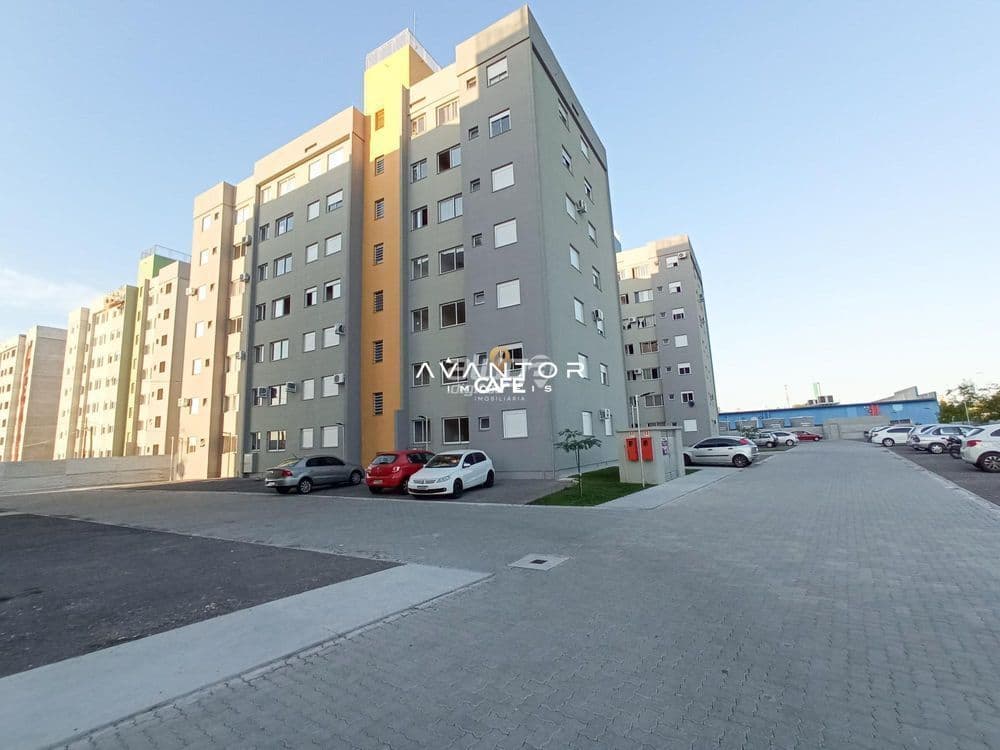 Fachada do prédio com estacionamento — Apartamento com 2 quartos à venda em Patronato, Santa Maria/RS
