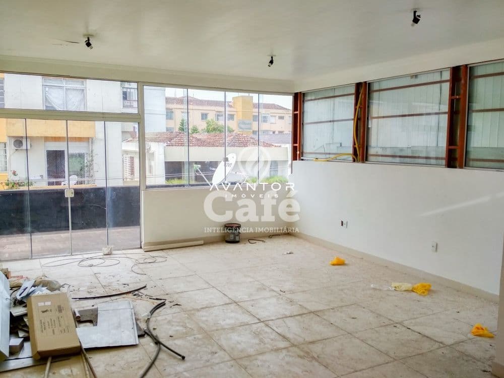Sala comercial com excelente localização no Centro de Santa Maria-RS — Sala Comercial para alugar em Nossa Senhora de Fátima, Santa Maria/RS