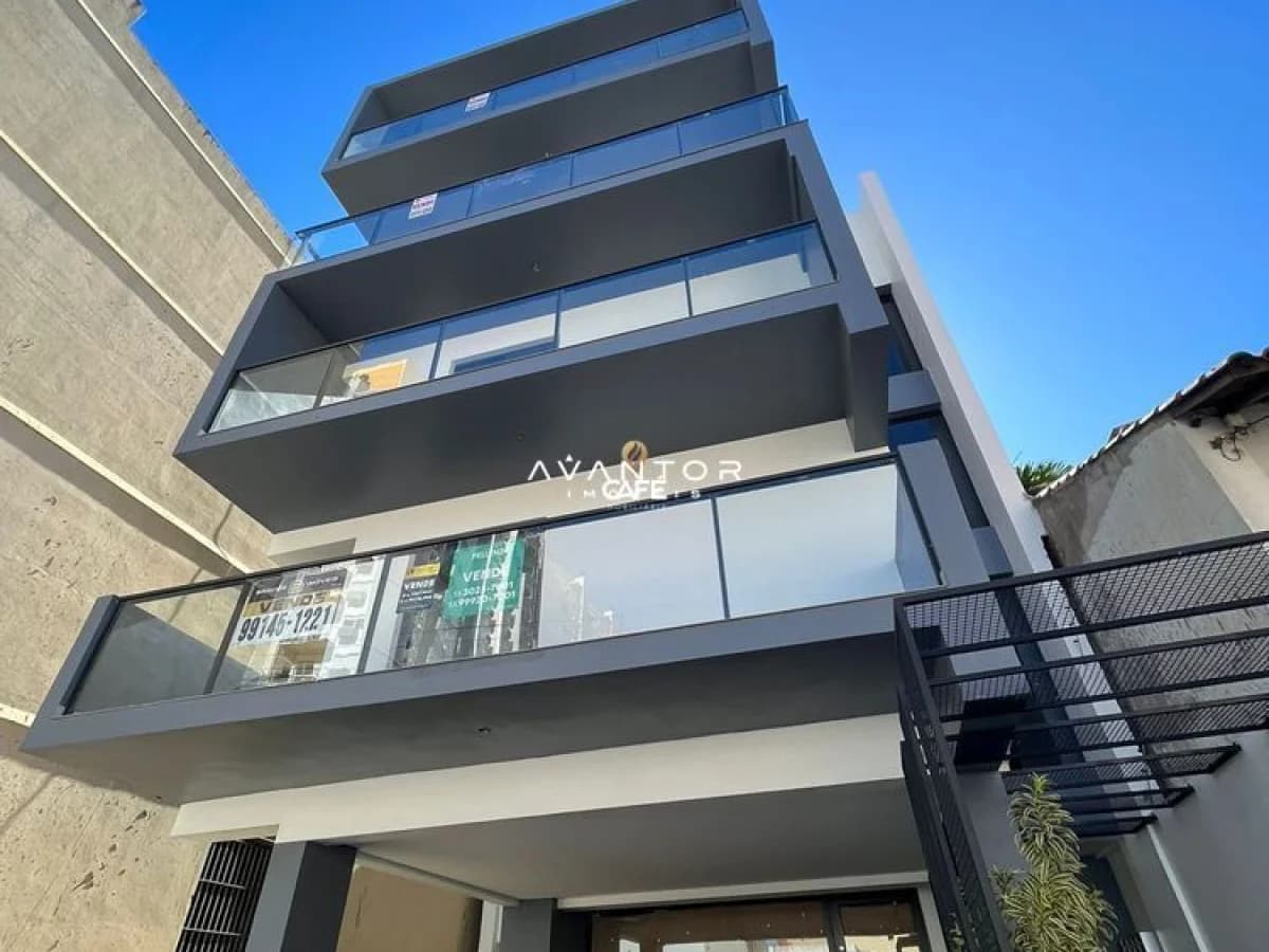 Fachada do prédio com sacadas — Loja com 1 sala à venda no Residencial Living 154, em Centro, Santa Maria/RS