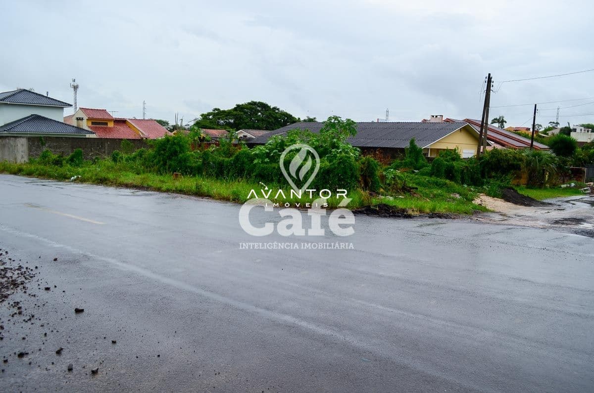 Terreno com vista para residências vizinhas — Terreno à venda em Dom Antônio Reis, Santa Maria/RS