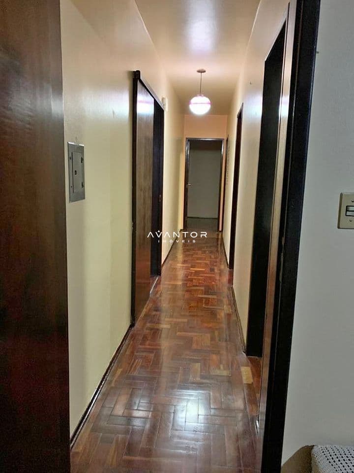 Apartamento com 4 quartos à venda em Carolina, Santa Maria/RS — foto 2 de 10
