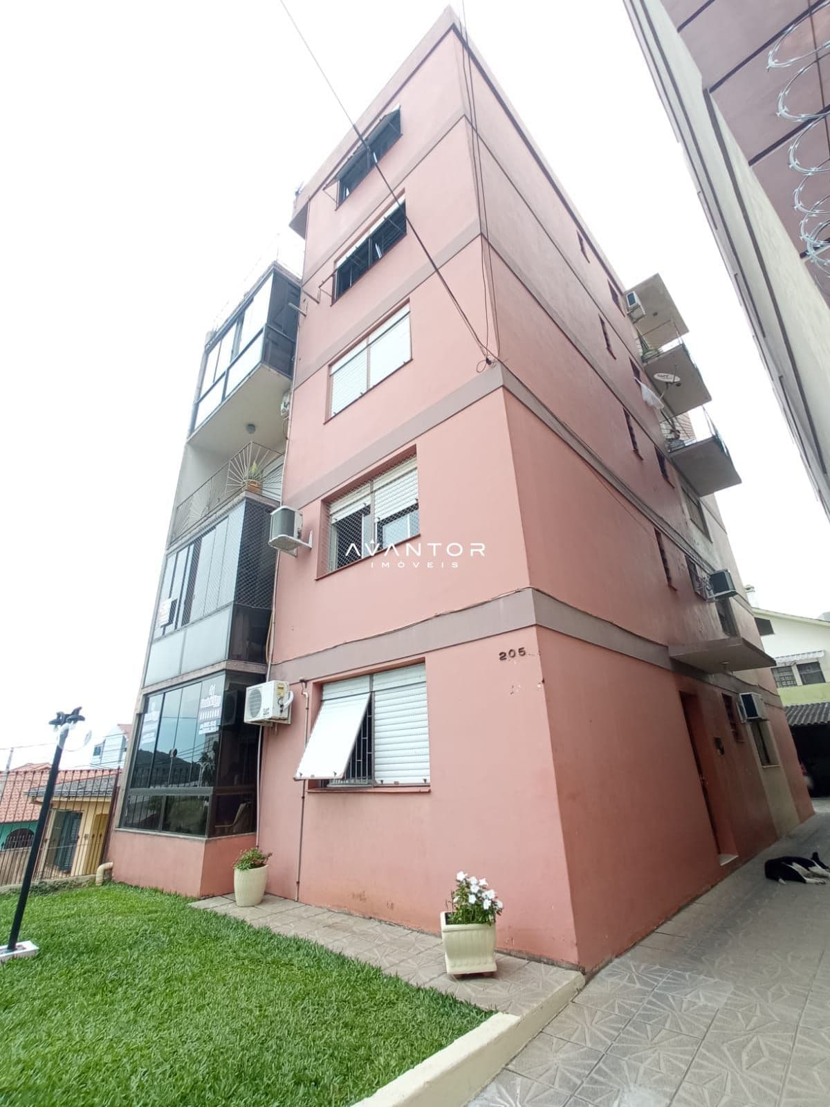 Apartamento com 2 quartos à venda no Edifício Anita Rossi, em Nossa Senhora de Lourdes, Santa Maria/RS — foto 2 de 21