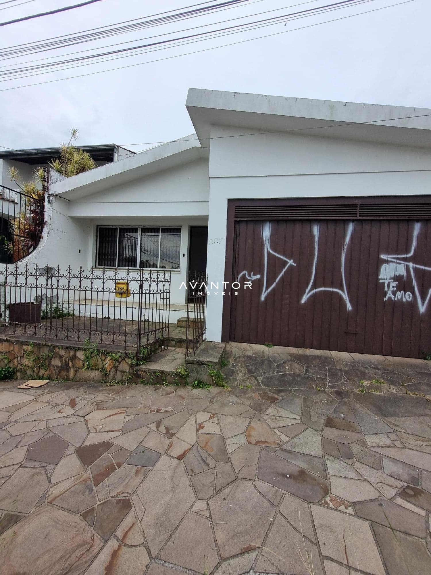 Casa com 3 quartos à venda em Itararé, Santa Maria/RS — foto 2 de 26
