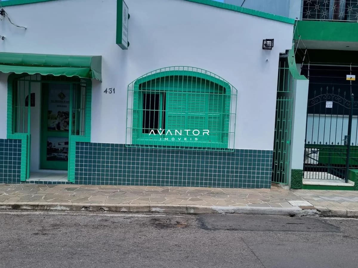 Casa Comercial com 6 salas à venda em Centro, Santa Maria/RS