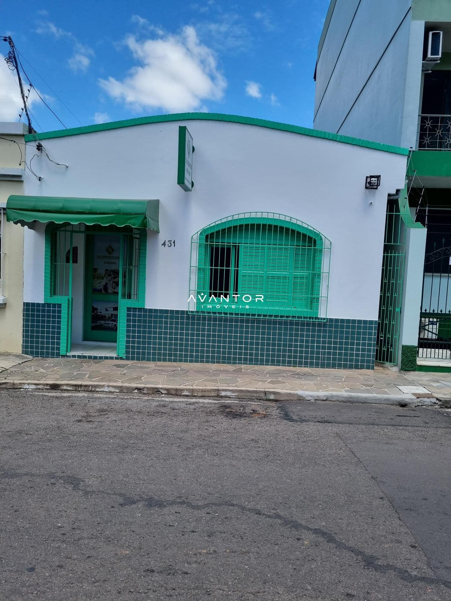 Casa Comercial com 6 salas à venda em Centro, Santa Maria/RS — foto 2 de 7