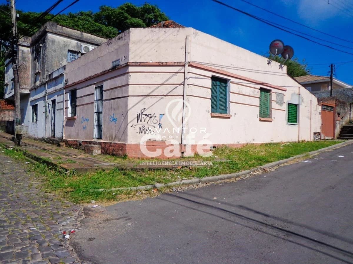 Casa de esquina. Exclusiva com projeto diferenciado — Casa com 8 quartos à venda em Presidente João Goulart, Santa Maria/RS
