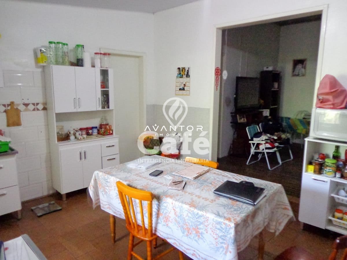 Casa de esquina. Exclusiva com projeto diferenciado — Casa com 8 quartos à venda em Presidente João Goulart, Santa Maria/RS