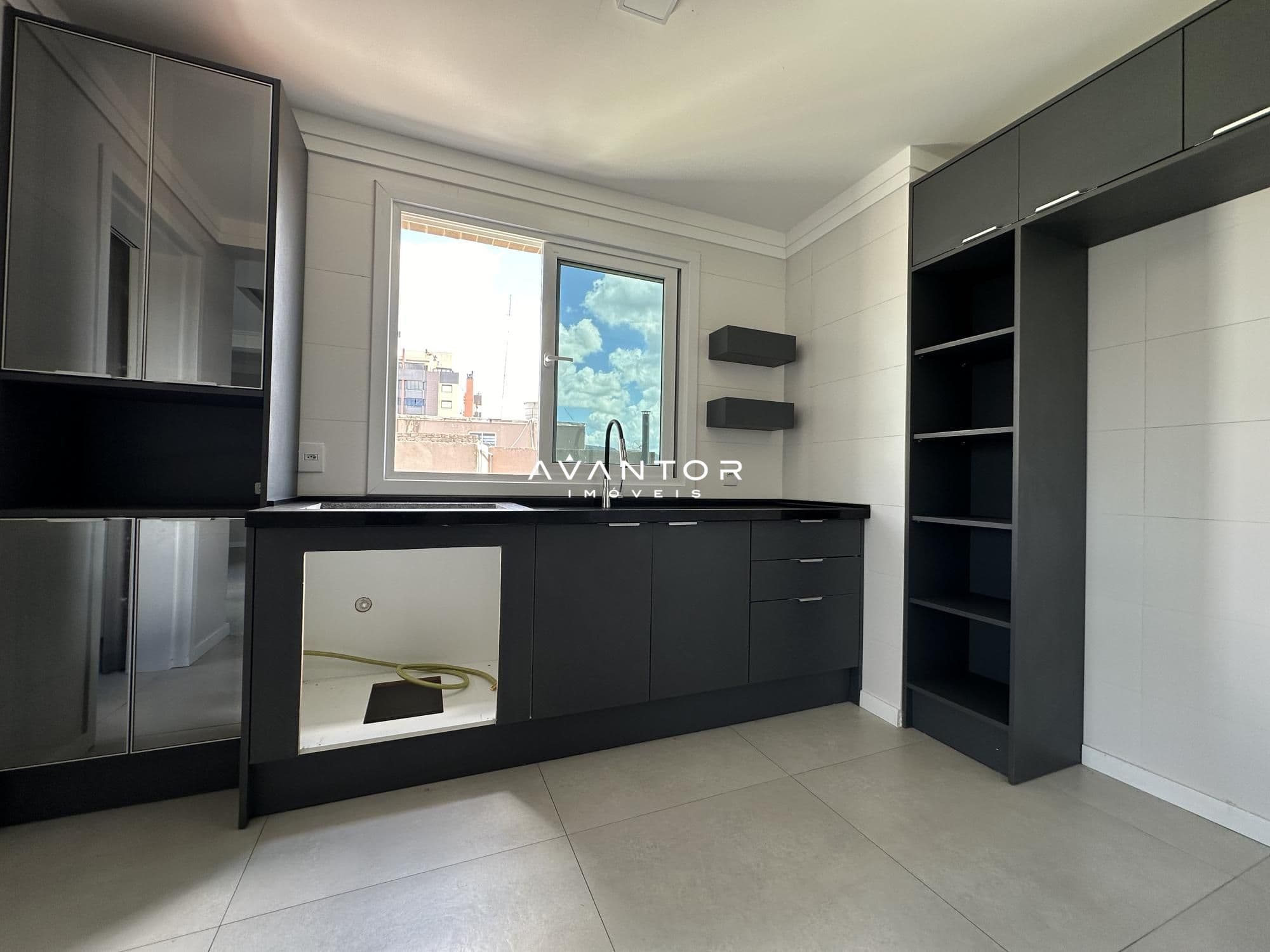 Apartamento com 3 quartos à venda no Edifício Torre della Felicita, em Nossa Senhora de Fátima, Santa Maria/RS — foto 4 de 16