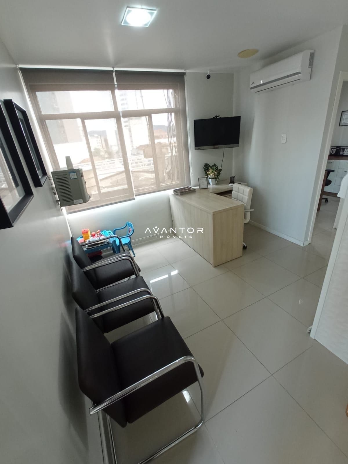 Sala Comercial com 4 salas para alugar no Edifício das Clínicas, em Centro, Santa Maria/RS — foto 4 de 13