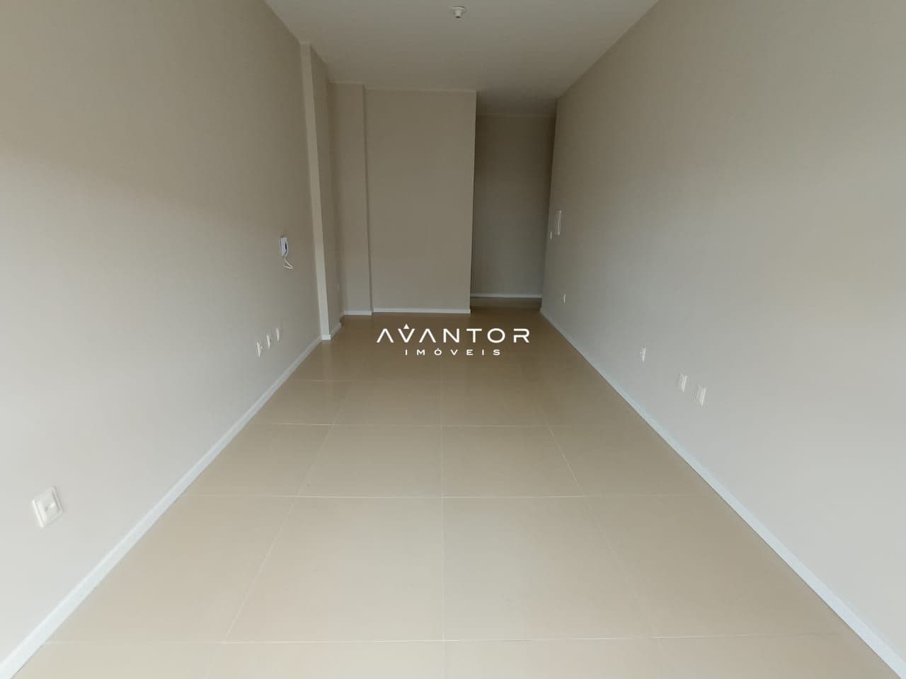 Sala Comercial com 1 sala para alugar no Residencial Don Alfaya, em Camobi, Santa Maria/RS — foto 5 de 7