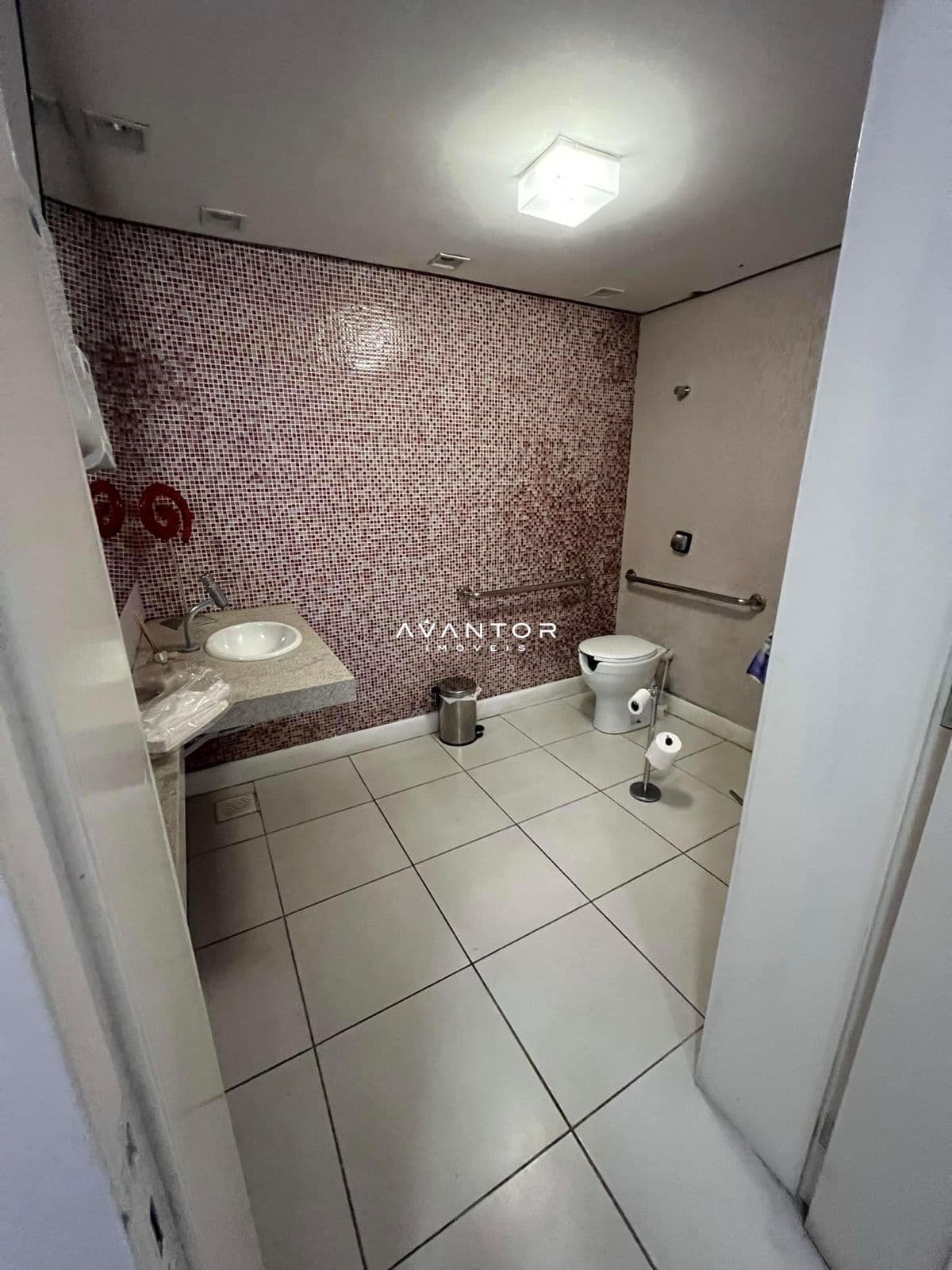 Sala Comercial com 5 salas para alugar em Centro, Santa Maria/RS — foto 7 de 8