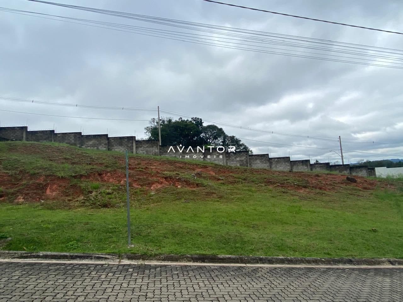 Terreno à venda no Residencial Real Park, em Tomazetti, Santa Maria/RS — foto 2 de 2