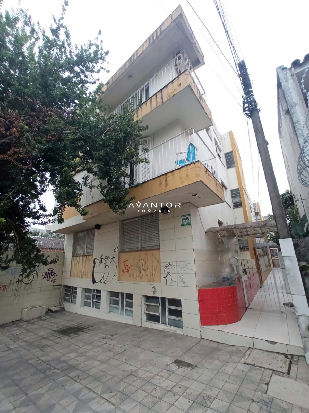 Fachada do prédio com sacada — Apartamento com 2 quartos à venda no Edificio Tupancy, em Bonfim, Santa Maria/RS
