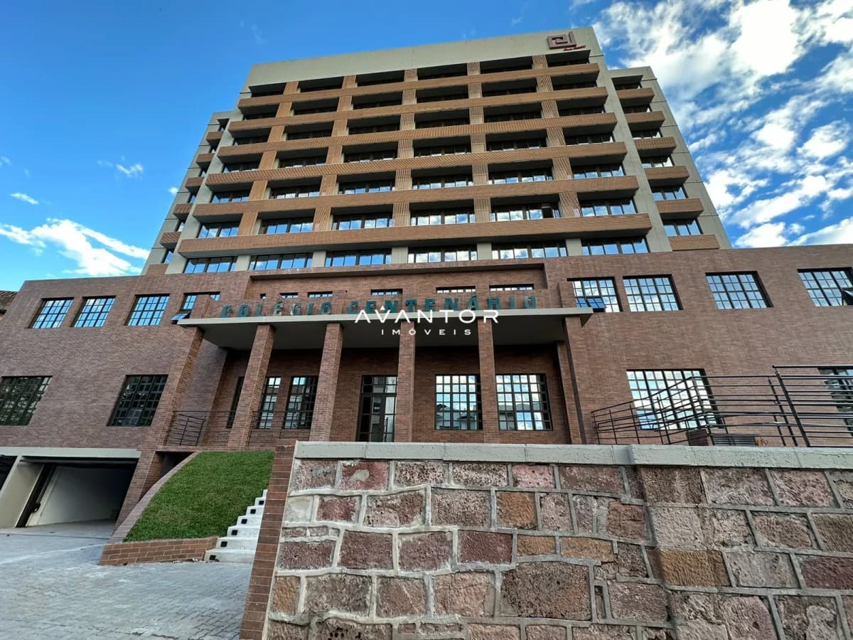 Fachada do prédio com entrada principal — Apartamento com 1 quarto à venda em Centro, Santa Maria/RS