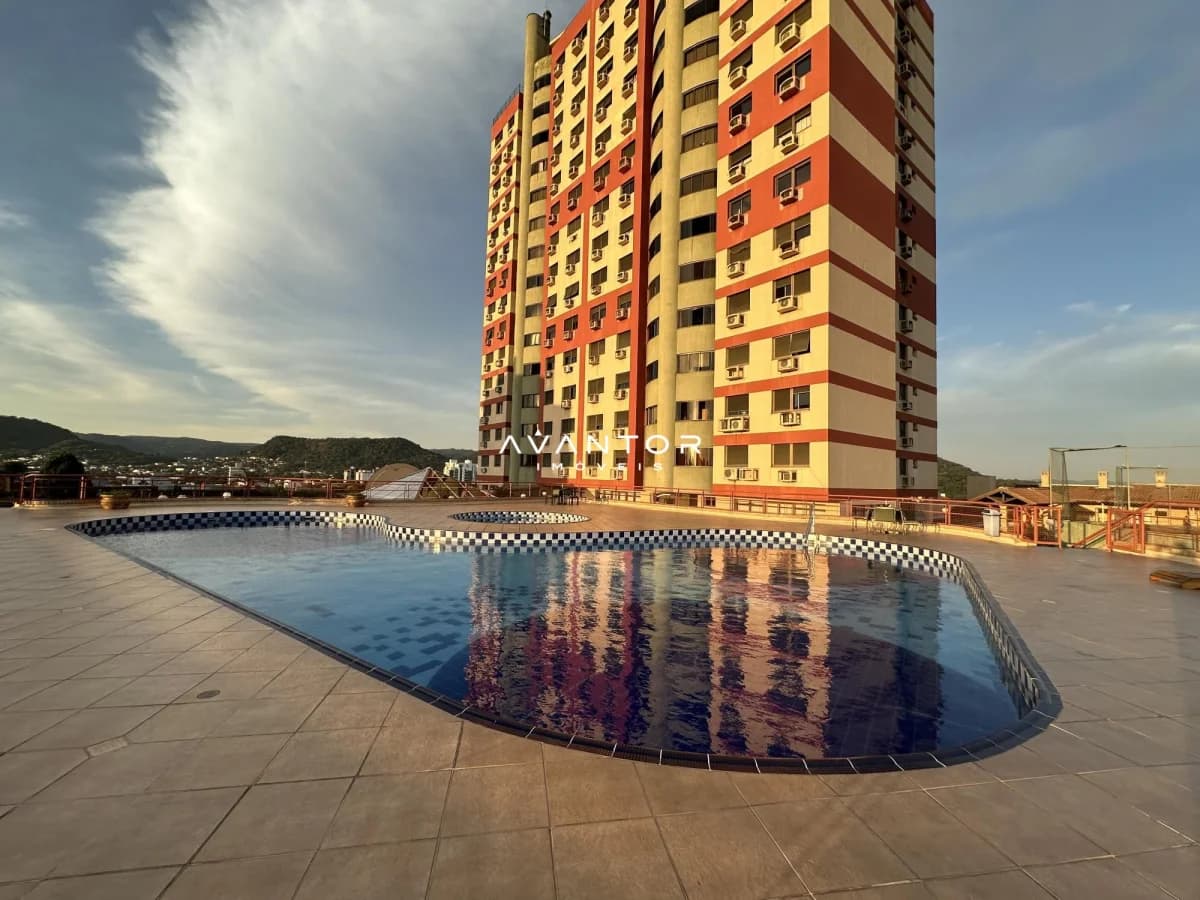 Fachada do prédio com piscina — Cobertura com 3 quartos à venda em Nossa Senhora das Dores, Santa Maria/RS
