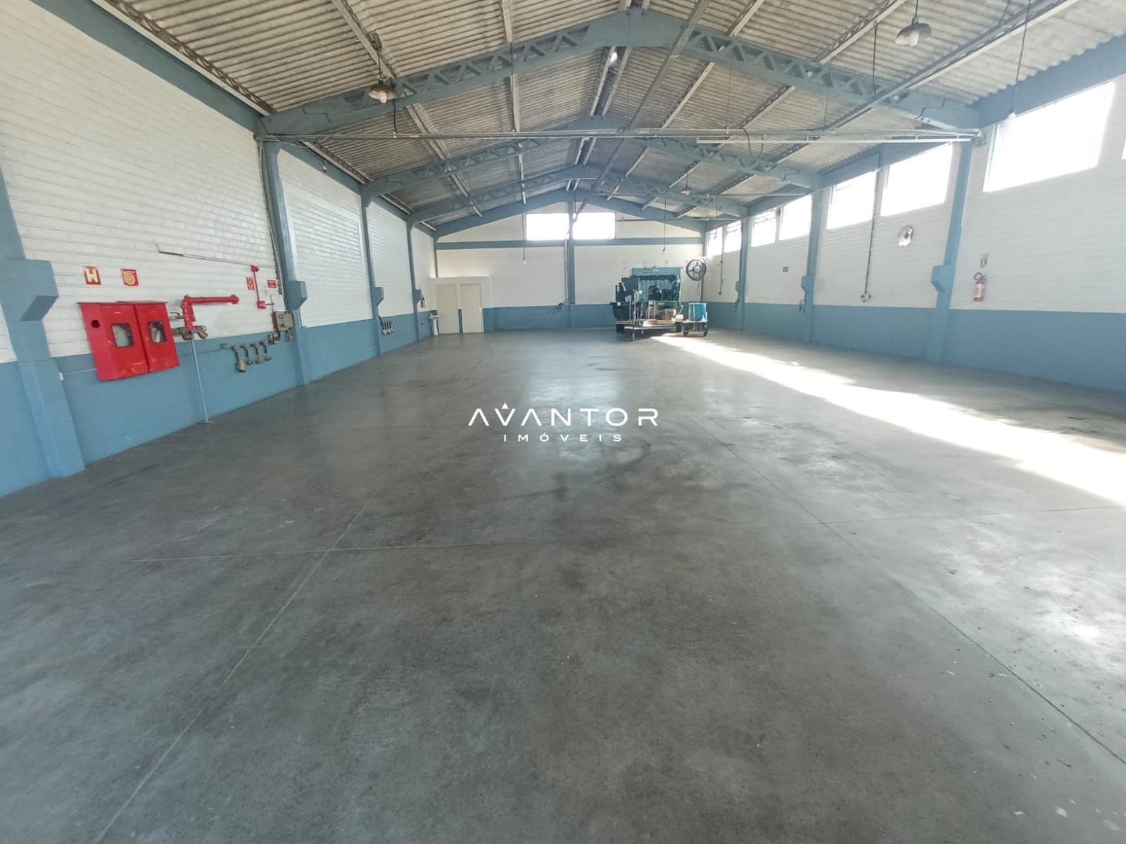 Pavilhão com 1 sala para alugar em Camobi, Santa Maria/RS — foto 4 de 9