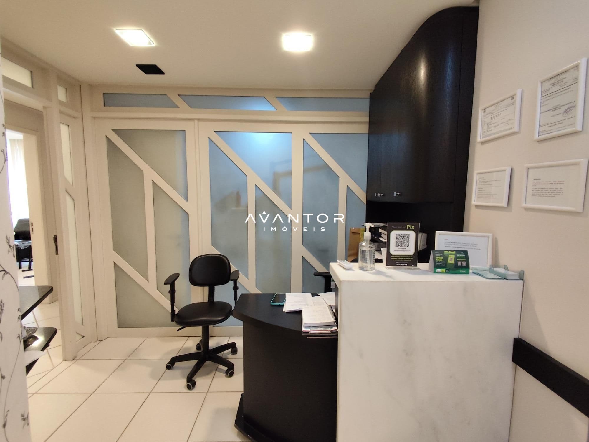 Sala Comercial com 3 salas à venda no Edifício Centro Comercial Pinheiro Machado, em Centro, Santa Maria/RS — foto 2 de 14