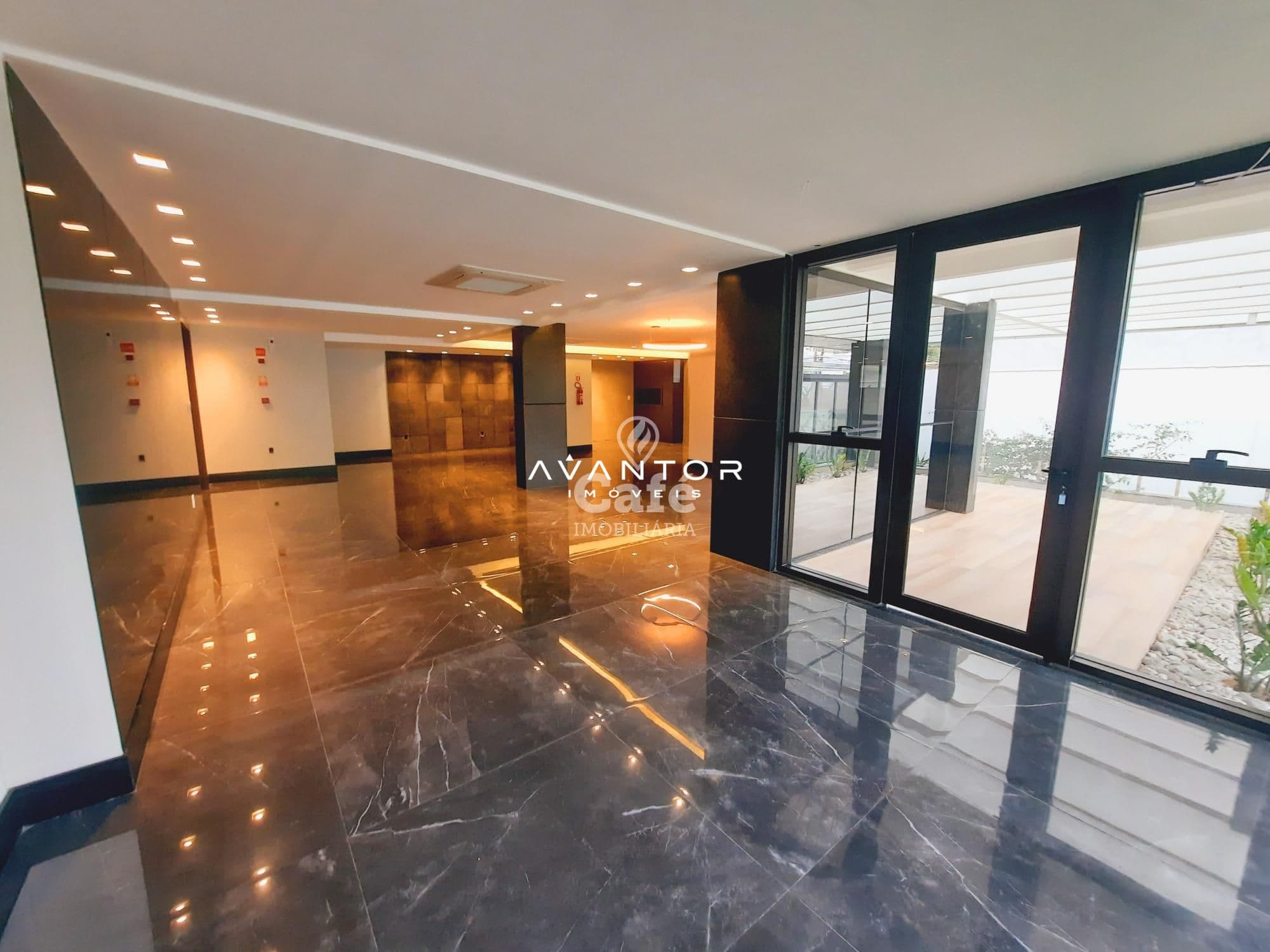 Apartamento com 3 quartos à venda no Residencial Córdoba Palace, em Nossa Senhora Medianeira, Santa Maria/RS — foto 2 de 29
