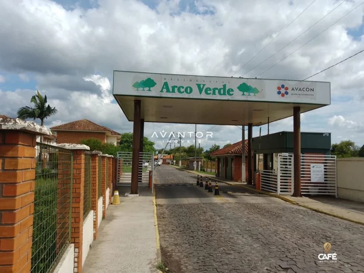 Fachada do condomínio com portaria — Apartamento com 2 quartos à venda em Pinheiro Machado, Santa Maria/RS