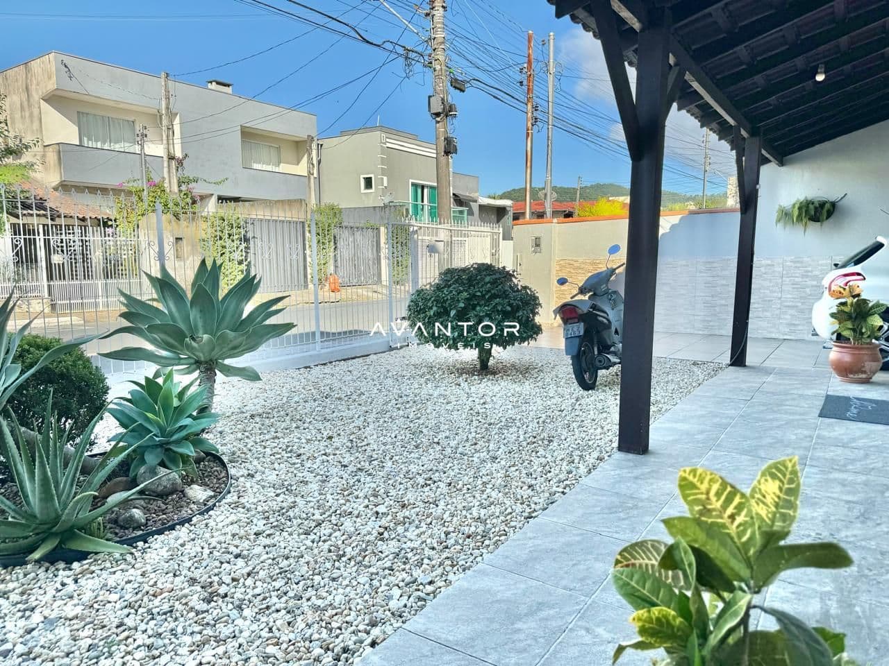 Casa com 2 quartos à venda em Jardim Iate Clube, Balneário Camboriú/SC — foto 2 de 17