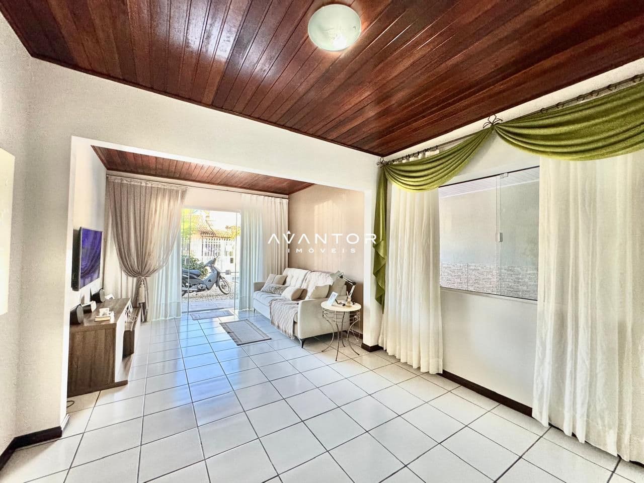 Casa com 2 quartos à venda em Jardim Iate Clube, Balneário Camboriú/SC — foto 6 de 17