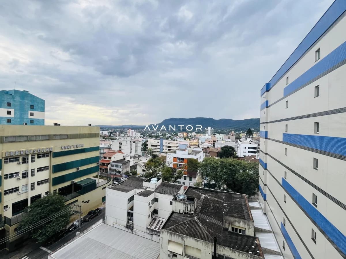 Vista da janela com paisagem urbana — Apartamento com 1 quarto à venda no Dom Valmor, em Centro, Santa Maria/RS