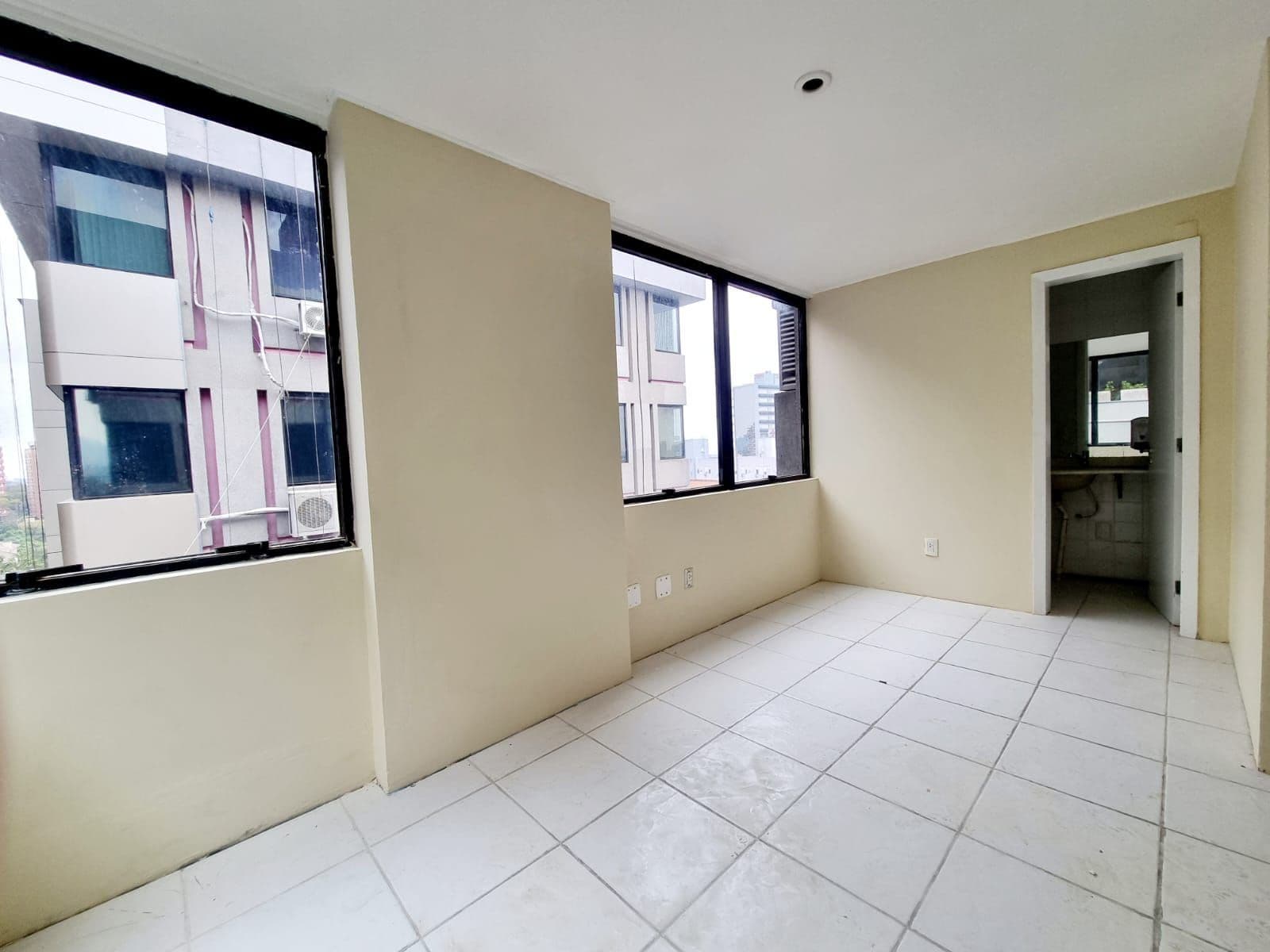 Sala Comercial com 3 salas à venda em Centro, Santa Maria/RS — foto 4 de 8