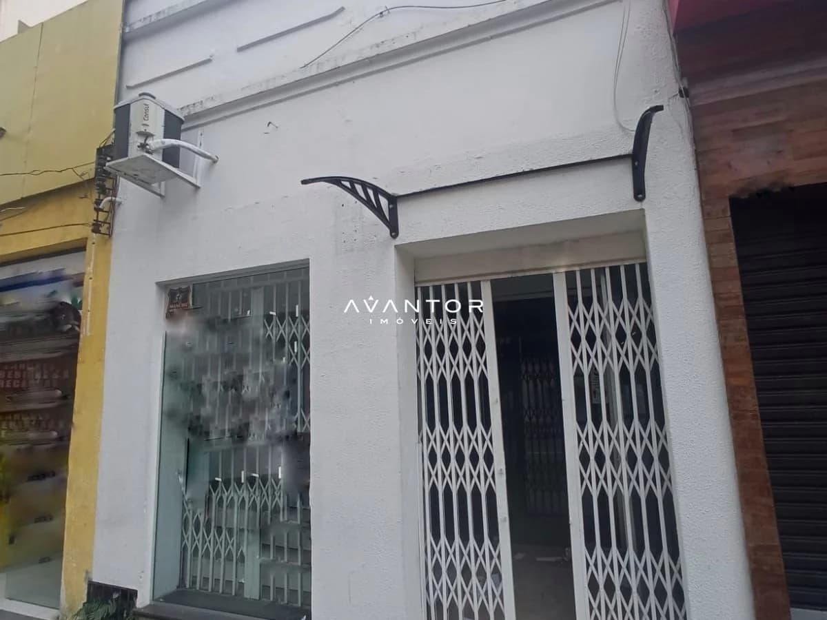 Sala Comercial com 4 salas para alugar em Centro, Santa Maria/RS