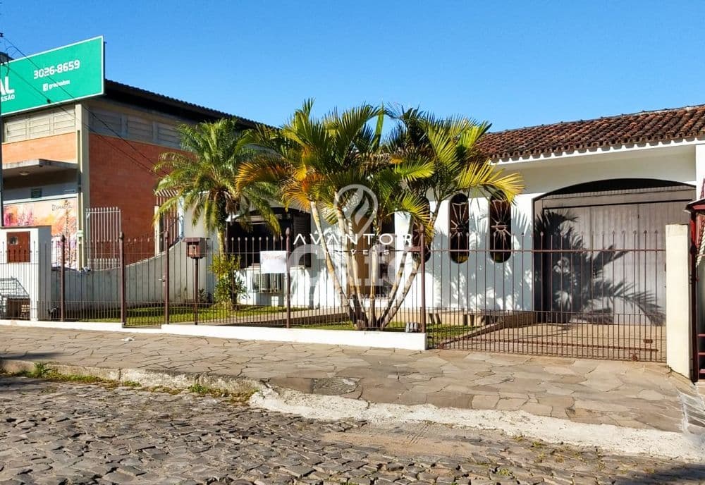 Casa 3 dormitórios + dependência de empregada, Nossa Sra. de Lourdes — Casa com 4 quartos à venda em Nossa Senhora de Lourdes, Santa Maria/RS