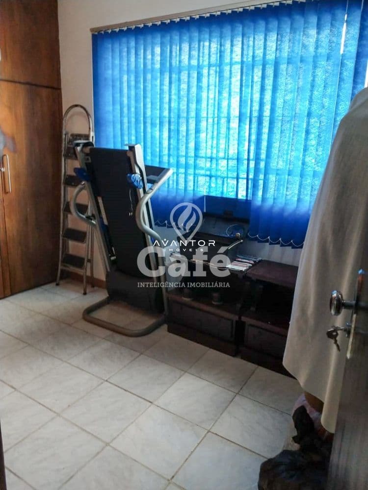 Casa 3 dormitórios + dependência de empregada, Nossa Sra. de Lourdes — Casa com 4 quartos à venda em Nossa Senhora de Lourdes, Santa Maria/RS