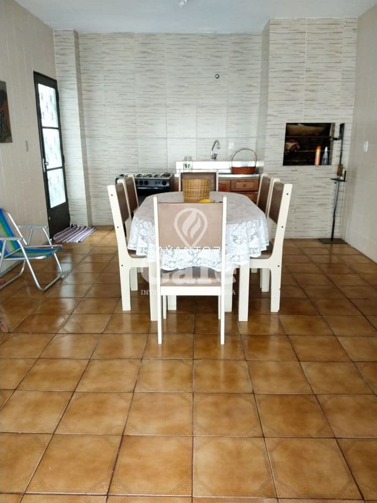 Casa 3 dormitórios + dependência de empregada, Nossa Sra. de Lourdes — Casa com 4 quartos à venda em Nossa Senhora de Lourdes, Santa Maria/RS