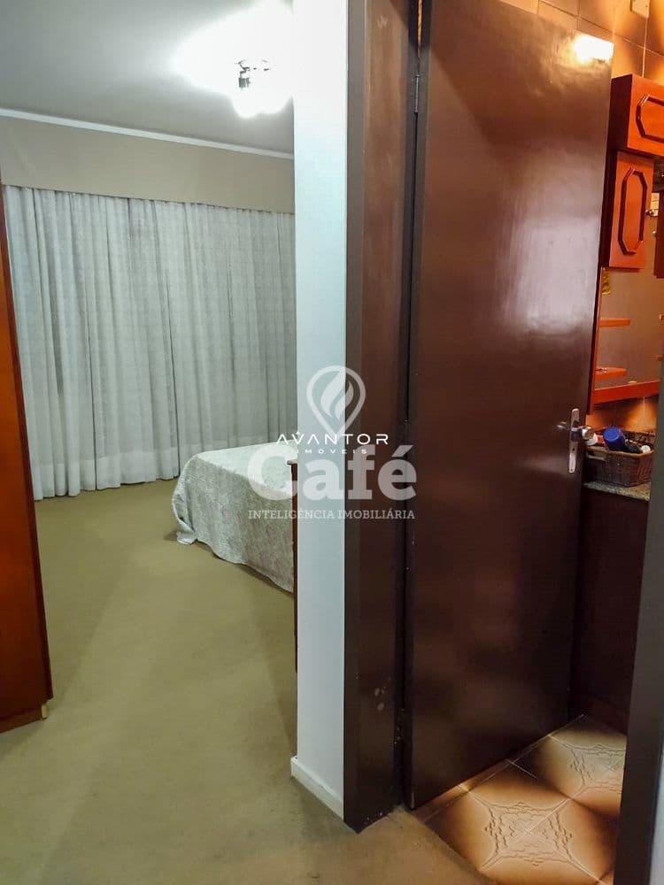Casa 3 dormitórios + dependência de empregada, Nossa Sra. de Lourdes — Casa com 4 quartos à venda em Nossa Senhora de Lourdes, Santa Maria/RS