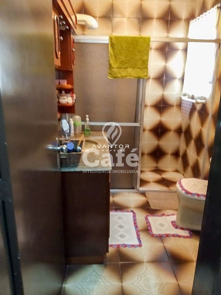 Casa 3 dormitórios + dependência de empregada, Nossa Sra. de Lourdes — Casa com 4 quartos à venda em Nossa Senhora de Lourdes, Santa Maria/RS
