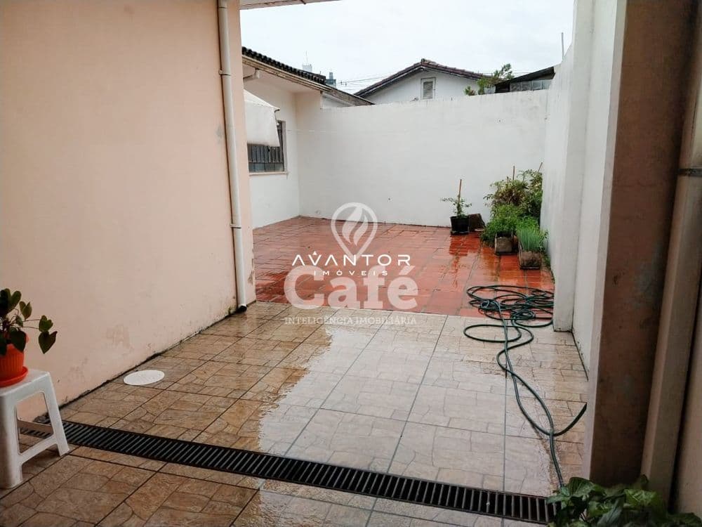 Casa 3 dormitórios + dependência de empregada, Nossa Sra. de Lourdes — Casa com 4 quartos à venda em Nossa Senhora de Lourdes, Santa Maria/RS