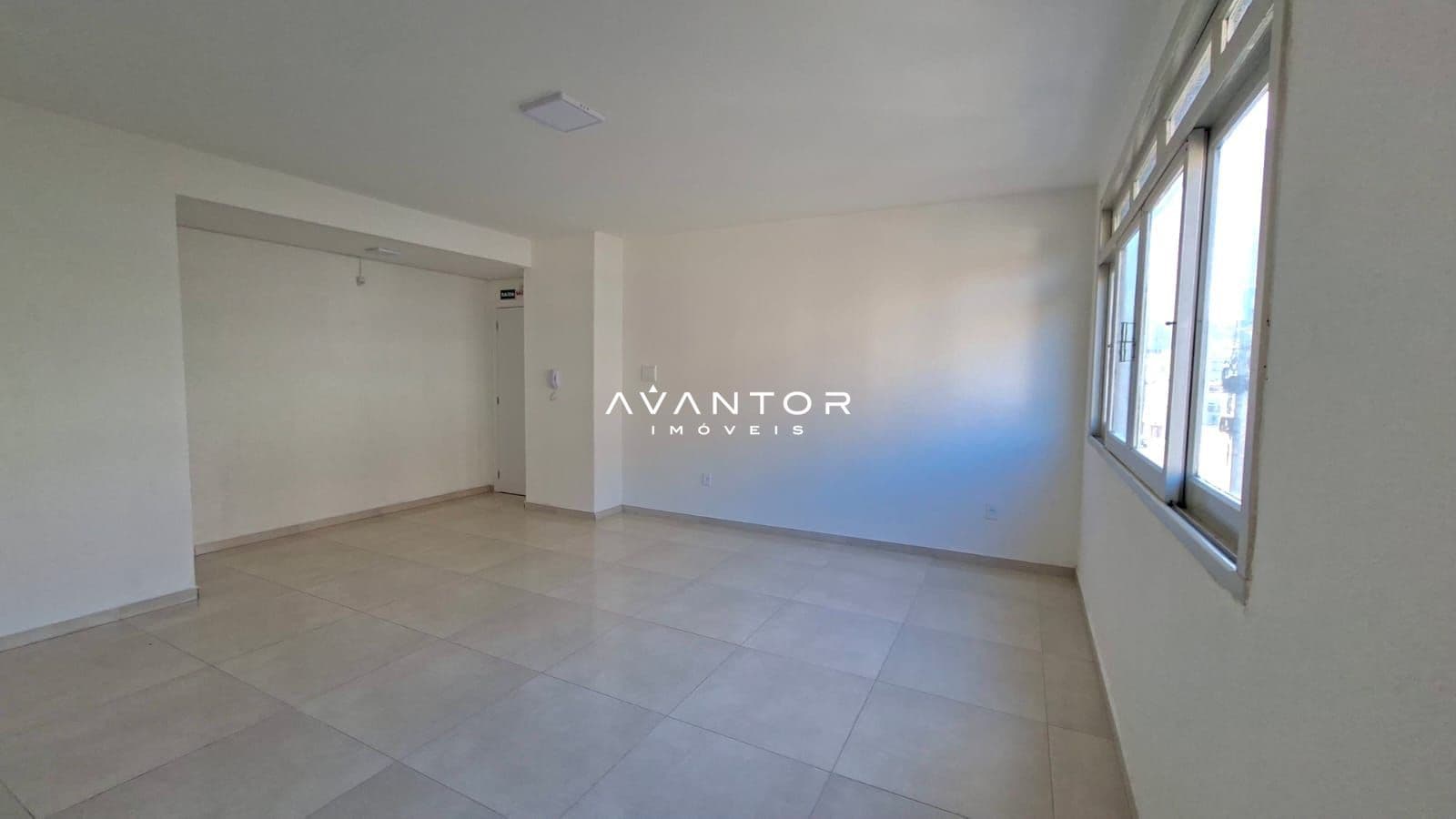 Sala Comercial com 1 sala à venda em Centro, Santa Maria/RS — foto 4 de 13