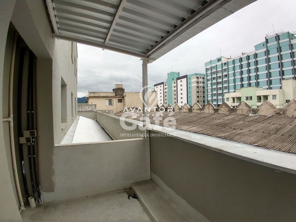 Excelente oportunidade! Sala comercial com 135m² de área privativa — Sala Comercial com 1 sala à venda em Centro, Santa Maria/RS